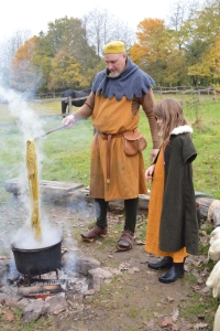 Mittelalterhaus Nienover (mit Daz grôze vrîe 1350) Okt. 2021